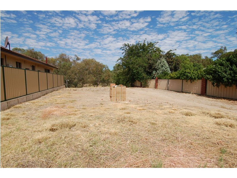 8 Gum Grove, Guildford WA 6055