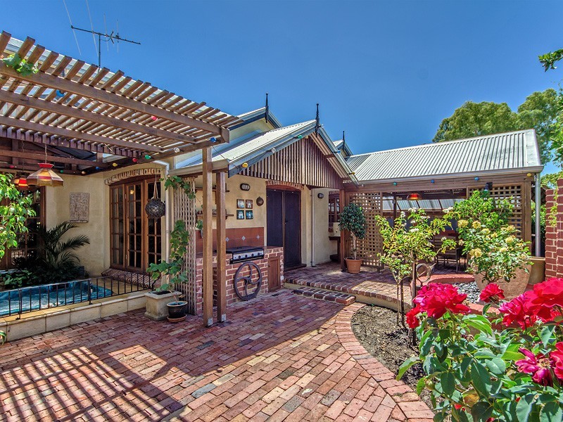 31 Bridson Street, Bassendean WA 6054