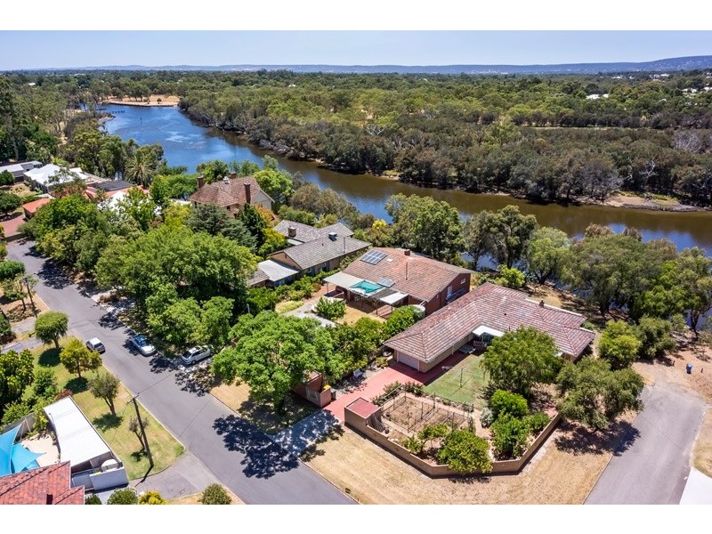 1 Daylesford Road, Bassendean WA 6054