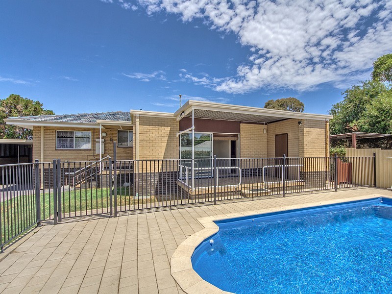 63 Villiers Street West, Bassendean WA 6054