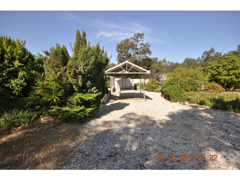 92 Buckingham Rd, Swan View WA 6056