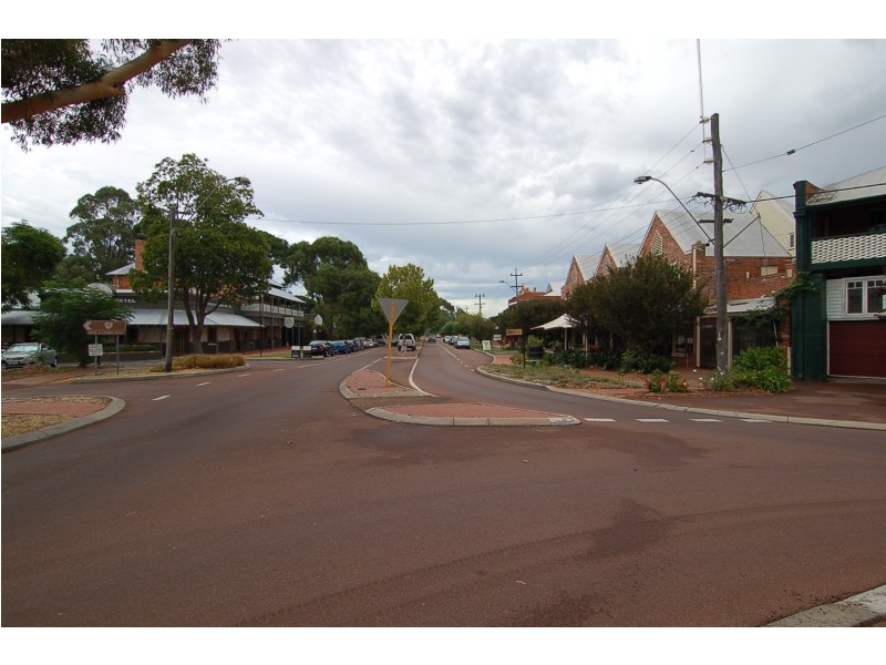 23 Sutherland Close, Guildford WA 6055