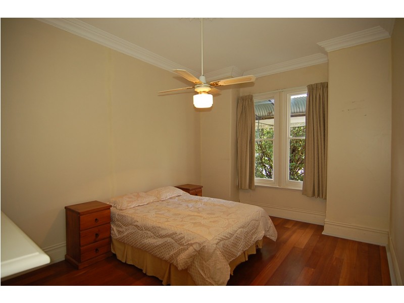 5 Bertie Street, Guildford WA 6055