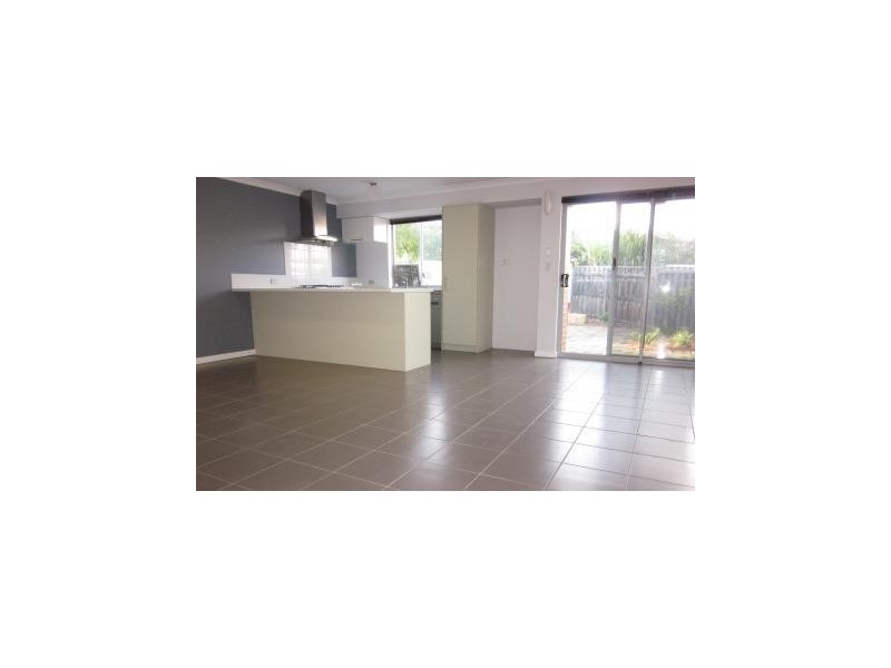 14B Denston Way, Girrawheen WA 6064