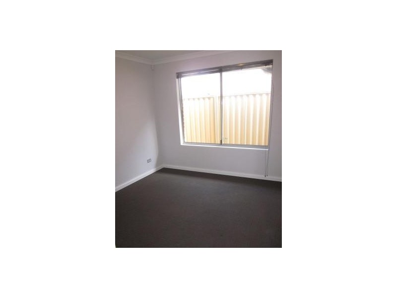 14B Denston Way, Girrawheen WA 6064