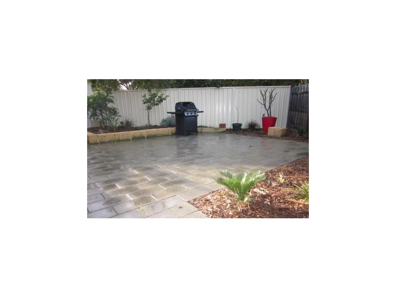 14B Denston Way, Girrawheen WA 6064