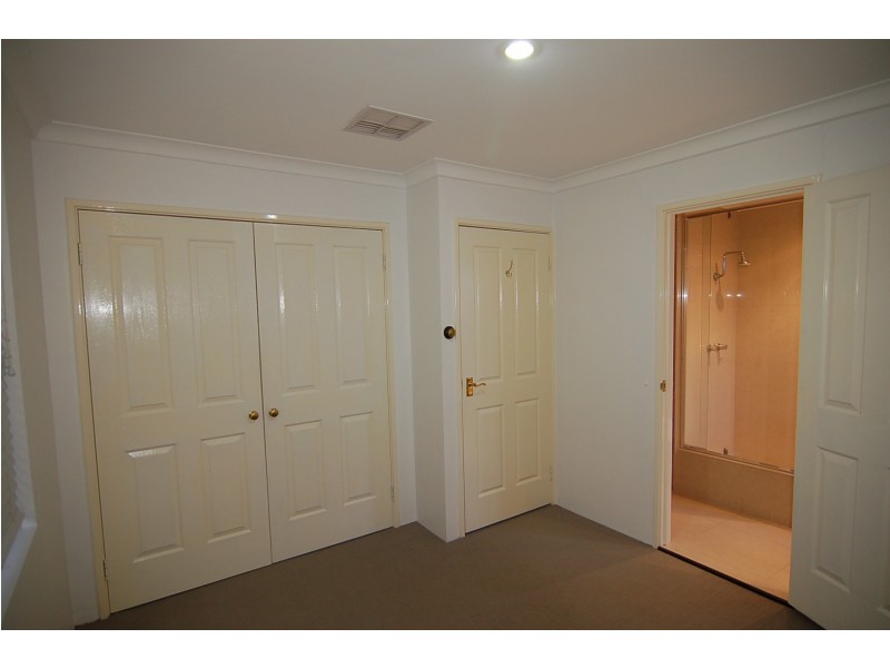 4/26 Montreal Road, Woodbridge WA 6056