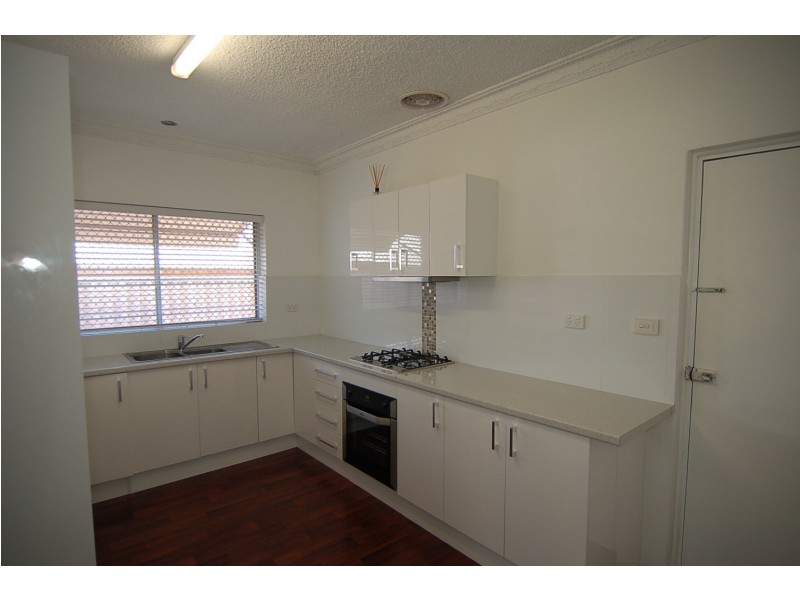 10 Helena Street, Guildford WA 6055