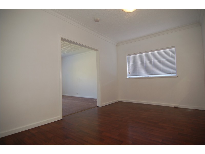 10 Helena Street, Guildford WA 6055