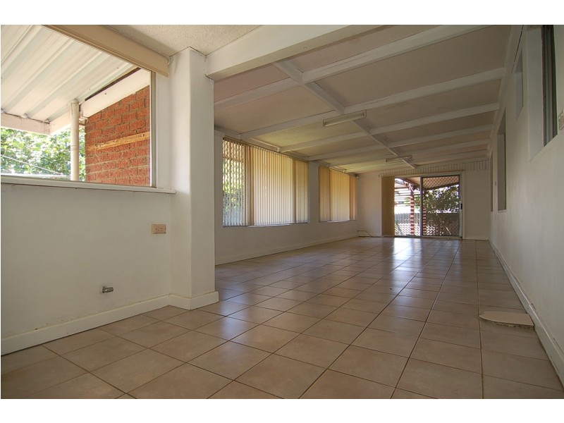 10 Helena Street, Guildford WA 6055