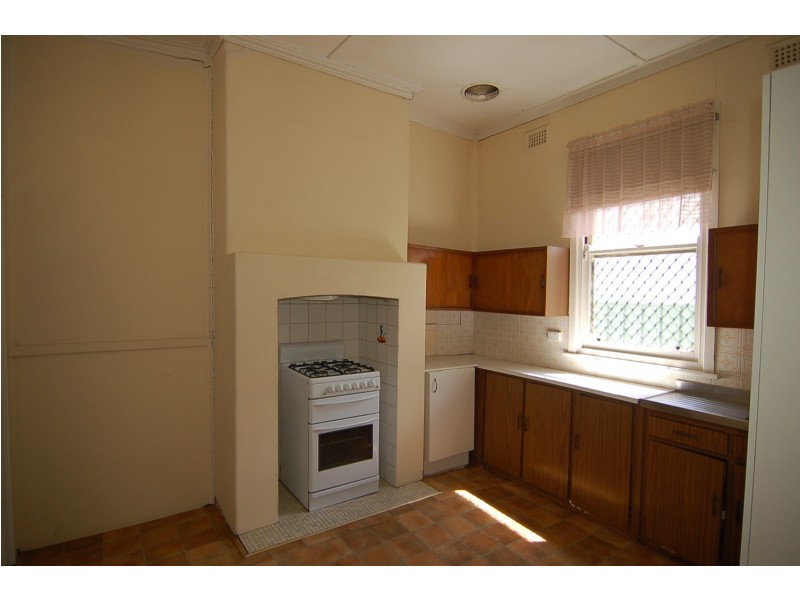 4 Meares Street, Guildford WA 6055