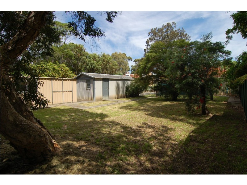 4 Meares Street, Guildford WA 6055