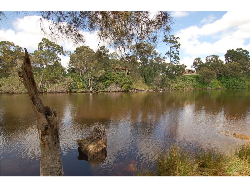 4 Meares Street, Guildford WA 6055