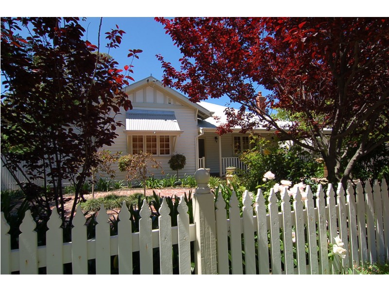 6 Attfield Street, Guildford WA 6055