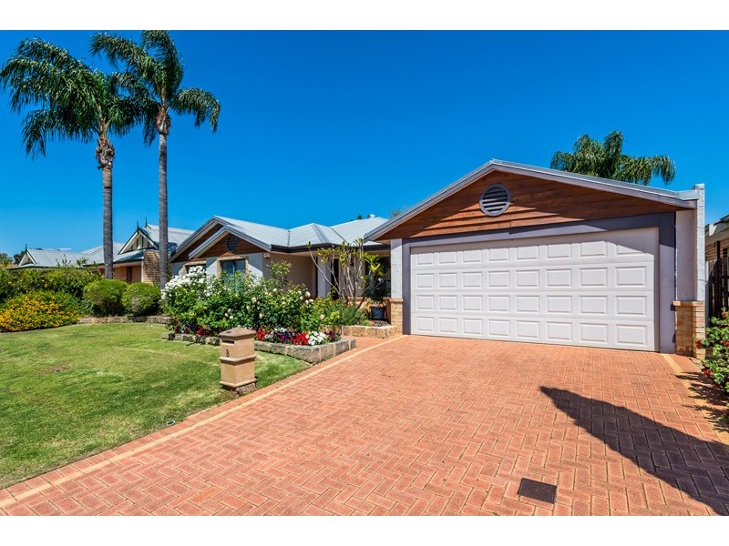 8 Houghton Close, South Guildford WA 6055