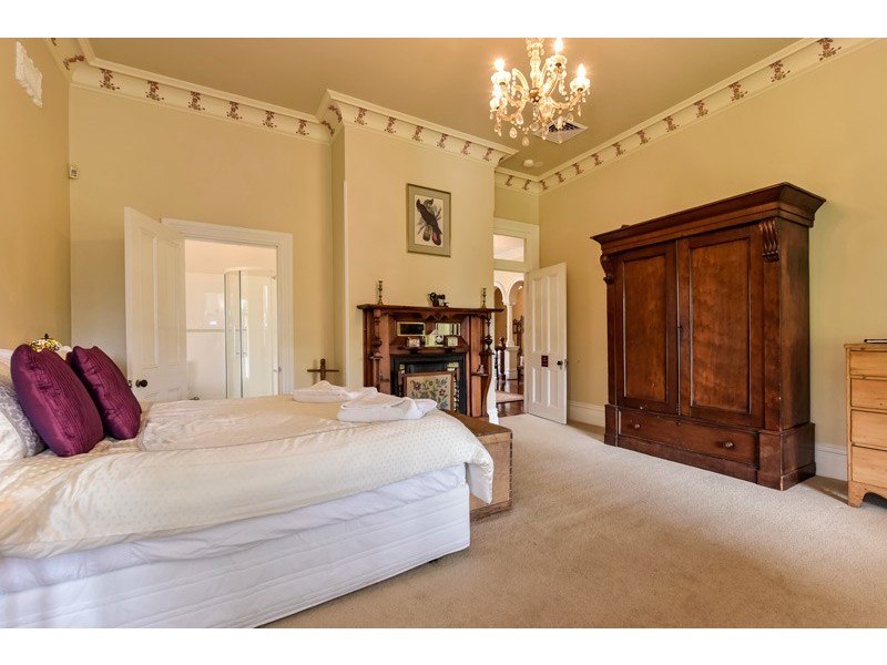 1 Earlsferry Court, Bassendean WA 6054