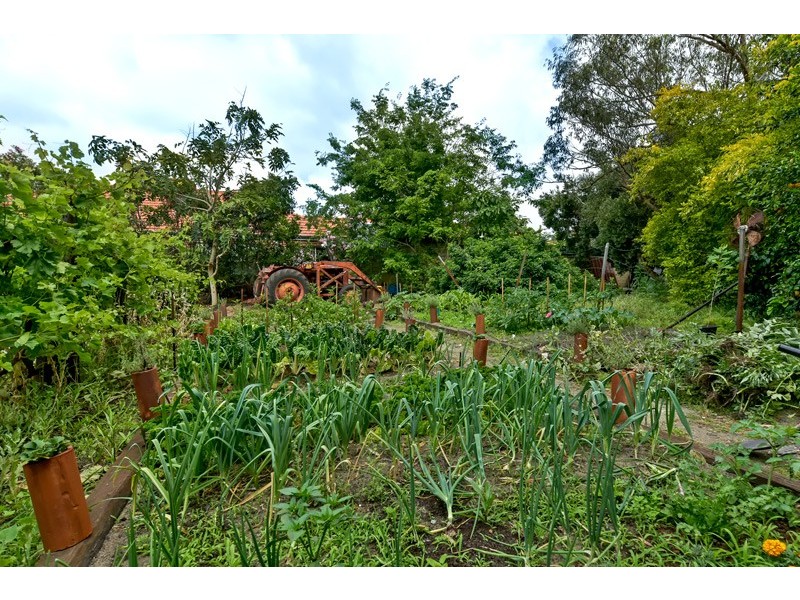 1 Earlsferry Court, Bassendean WA 6054