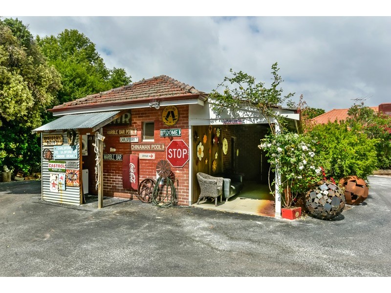 1 Earlsferry Court, Bassendean WA 6054