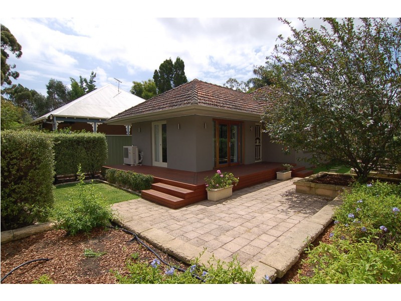 44 Swan Street, Guildford WA 6055