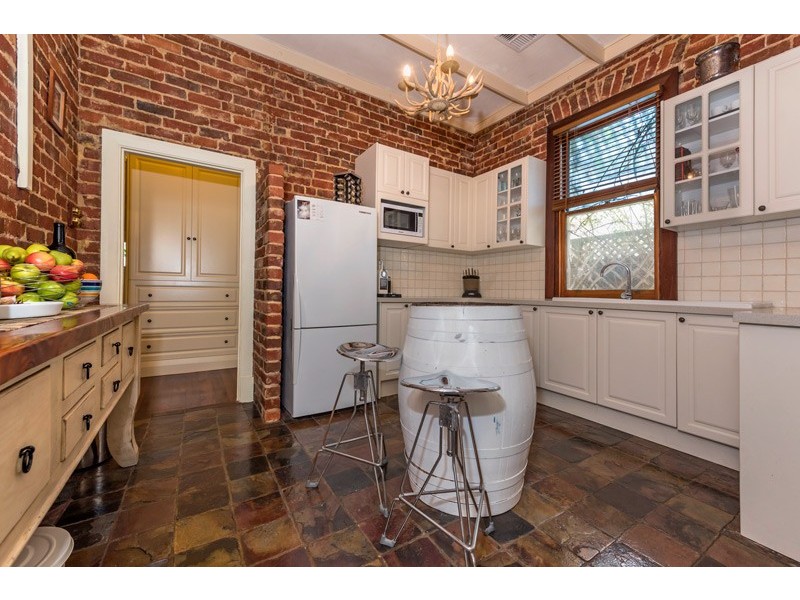 8 Stephen Street, Guildford WA 6055