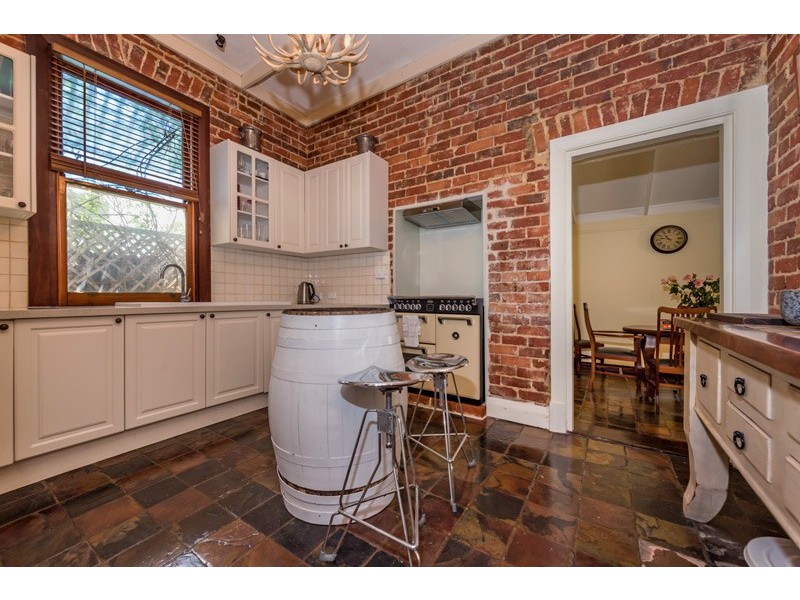 8 Stephen Street, Guildford WA 6055