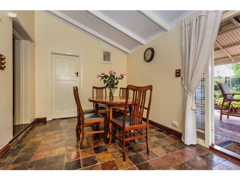 8 Stephen Street, Guildford WA 6055