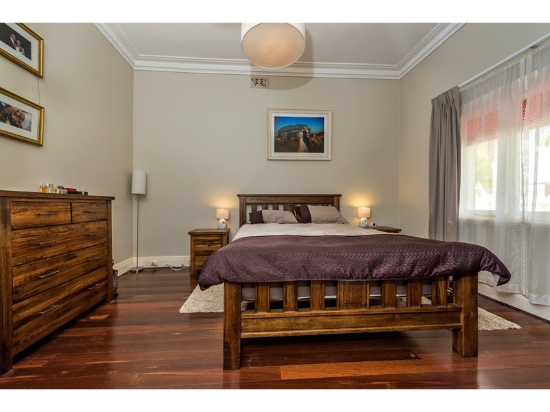 8 Stephen Street, Guildford WA 6055