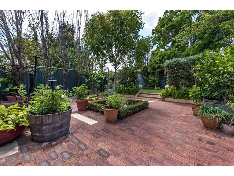 8 Stephen Street, Guildford WA 6055