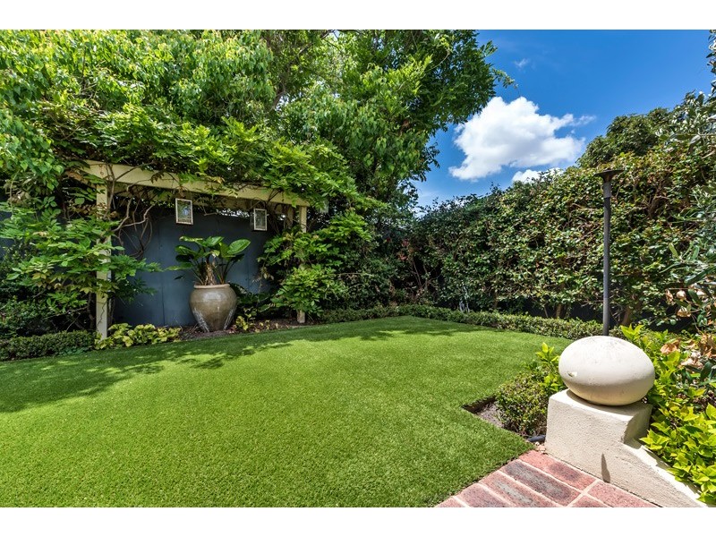 8 Stephen Street, Guildford WA 6055