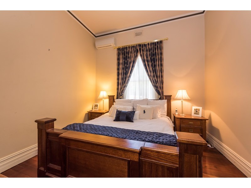 62 East Street, Guildford WA 6055