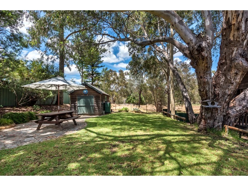 25 Helena Street, Guildford WA 6055