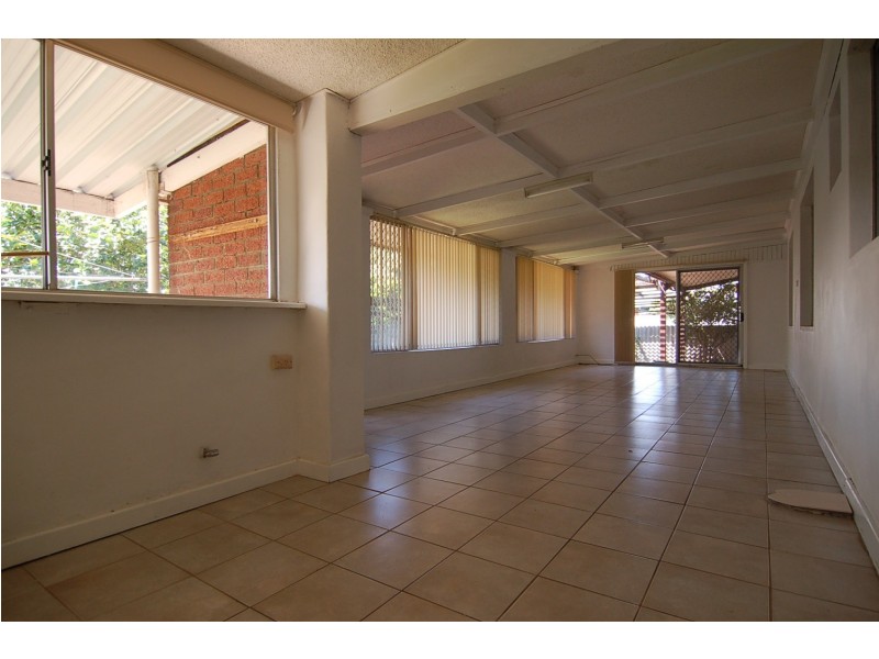 10 Helena Street, Guildford WA 6055