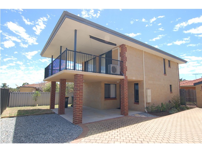 24/11 Elvire Street, Viveash WA 6056