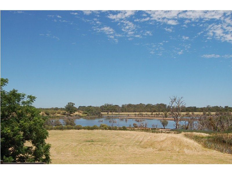 24/11 Elvire Street, Viveash WA 6056