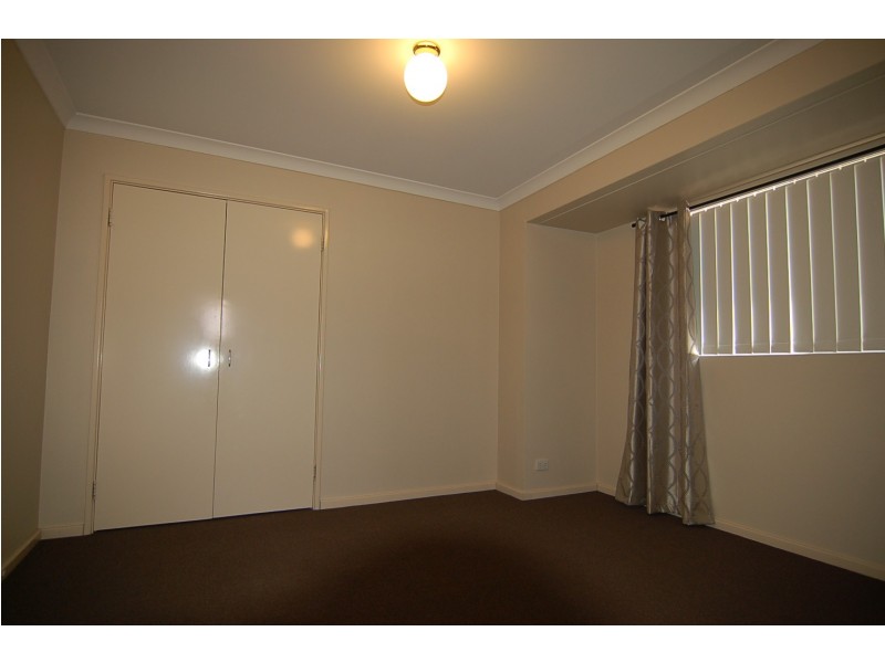 24/11 Elvire Street, Viveash WA 6056