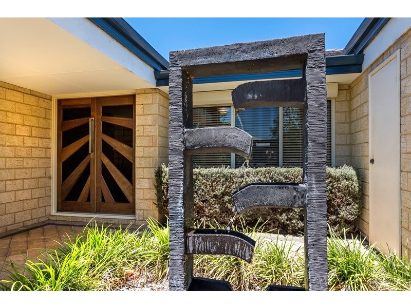 12 Janeville Place, South Guildford WA 6055