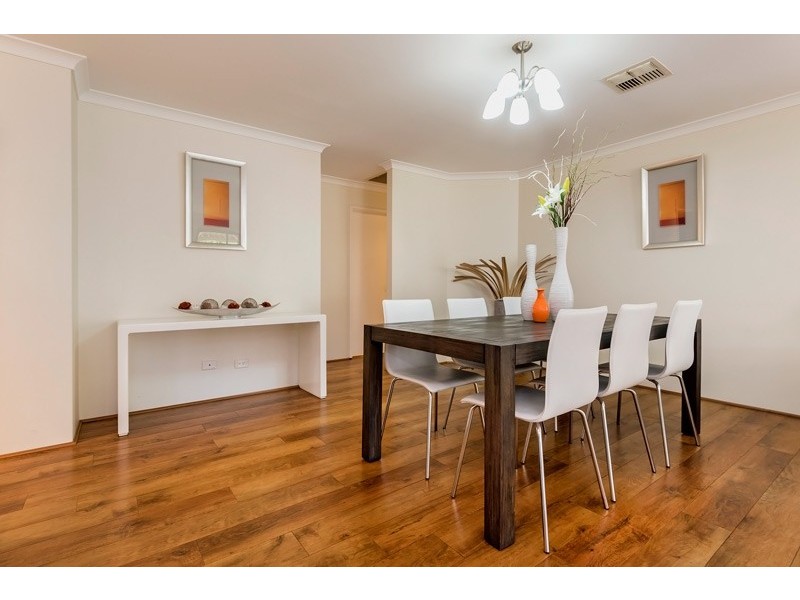 12 Janeville Place, South Guildford WA 6055