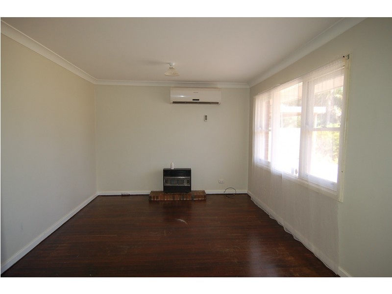 11 Caporn Street, Bullsbrook WA 6084