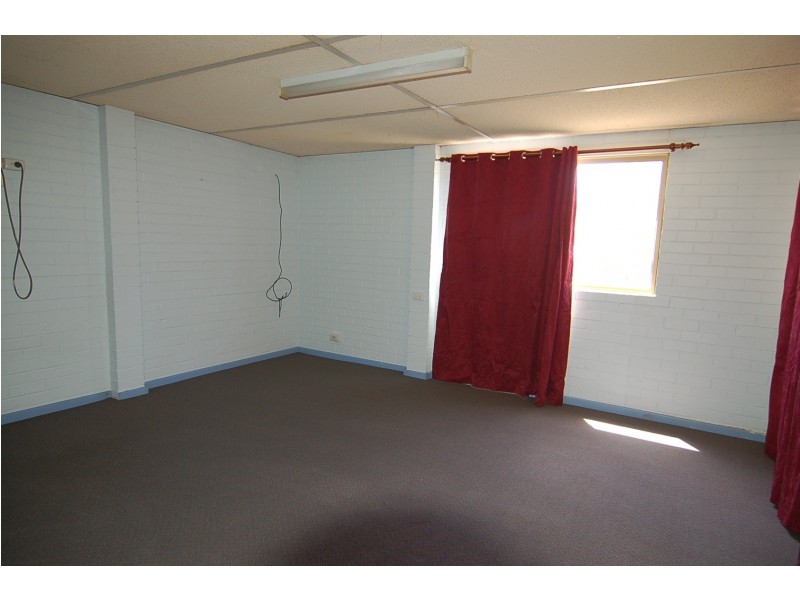 11 Caporn Street, Bullsbrook WA 6084