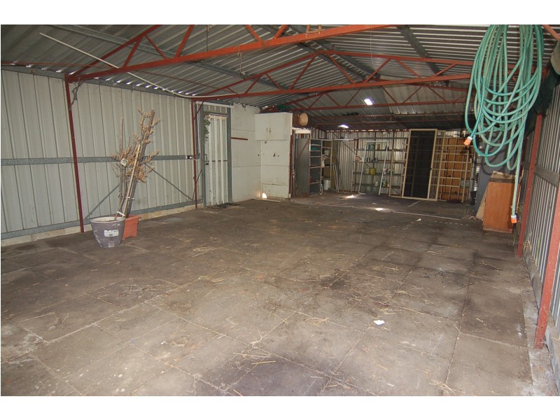 11 Caporn Street, Bullsbrook WA 6084