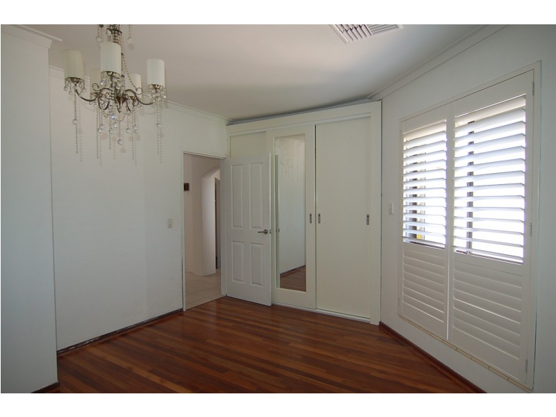 16 Nuttfield Street, Bayswater WA 6053