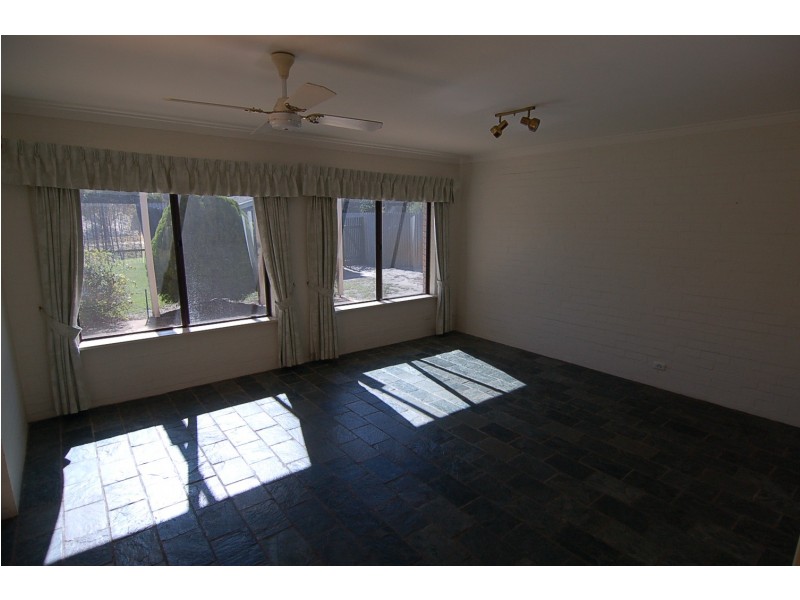 9 Blockley Way, Bassendean WA 6054