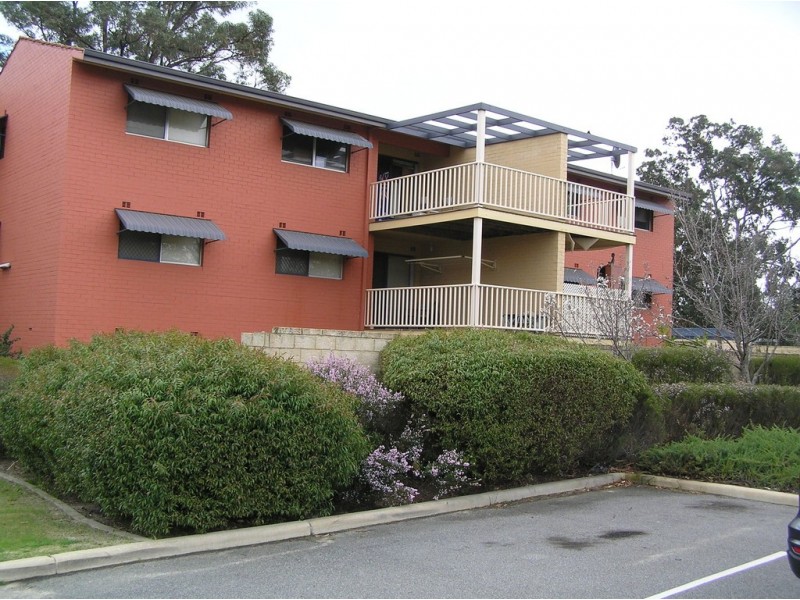 2/26 Morrit Way, Parmelia WA 6167