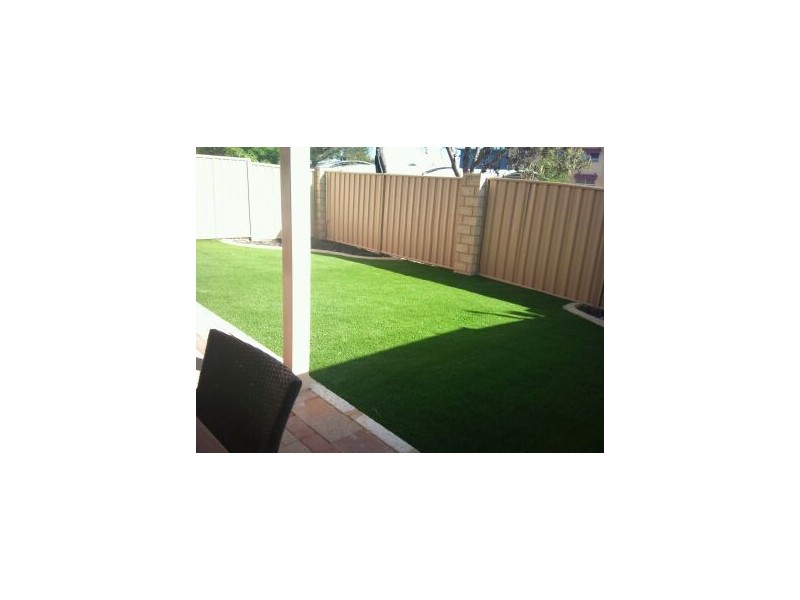 2/26 Morrit Way, Parmelia WA 6167