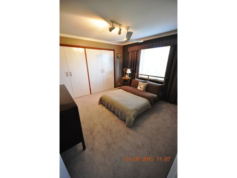 8 Northmoor Road, Eden Hill WA 6054