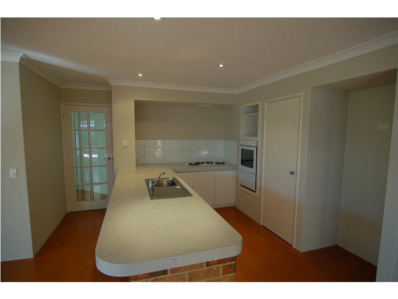 8A Fifth Avenue, Bassendean WA 6054