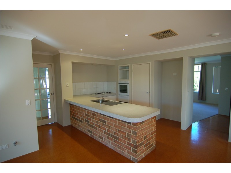 8A Fifth Avenue, Bassendean WA 6054