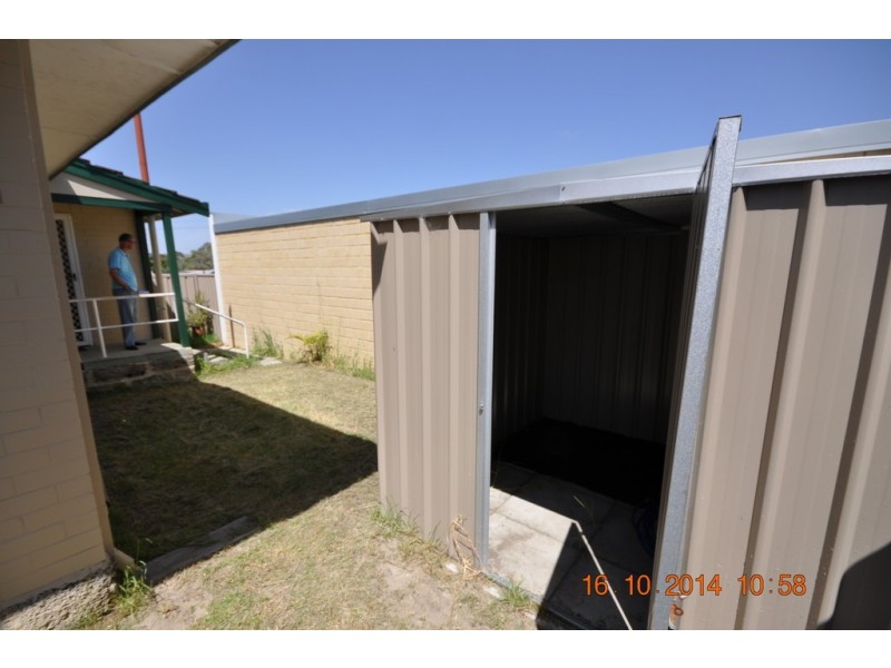 9 Stroughton Rd, Westminster WA 6061