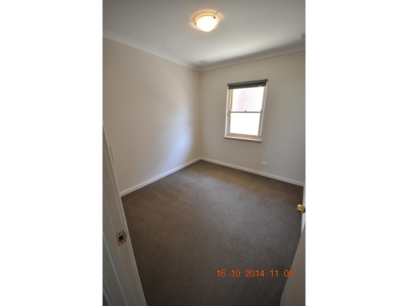 9 Stroughton Rd, Westminster WA 6061