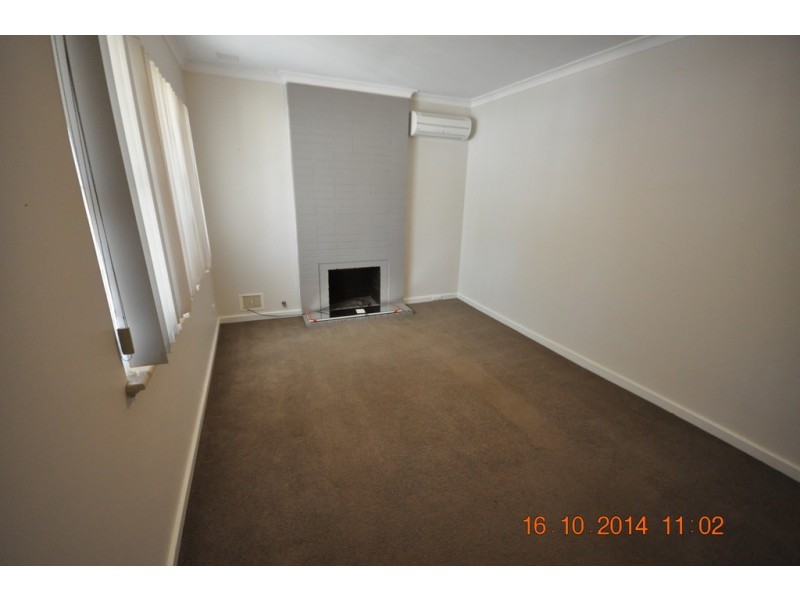 9 Stroughton Rd, Westminster WA 6061